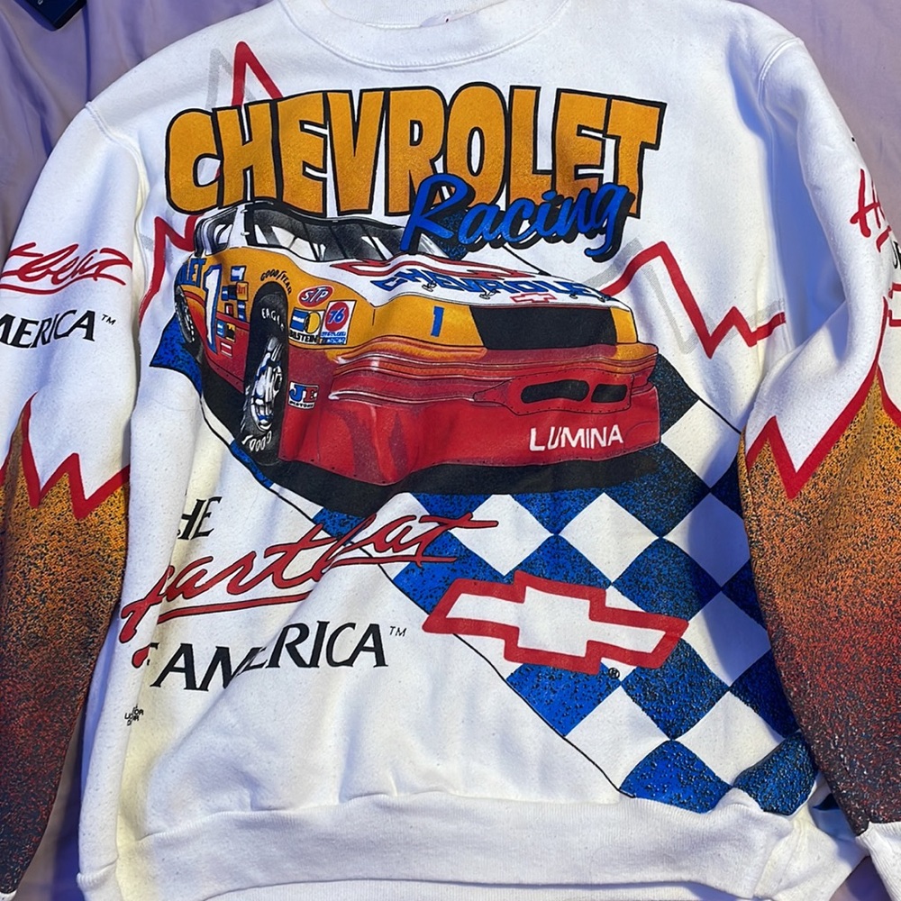 Chevrolet racing Graphic CrewneckMens  SIZE LARGE